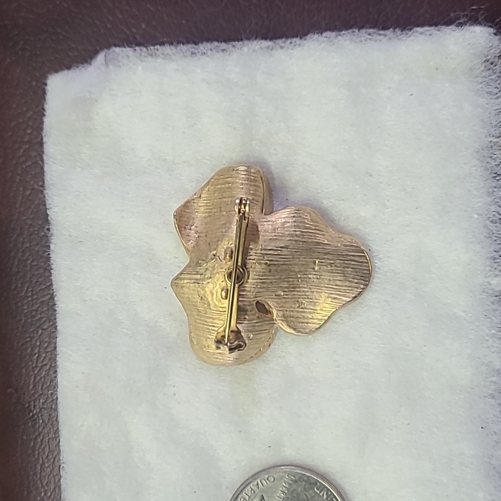 Brooch - Picture 2 of 2